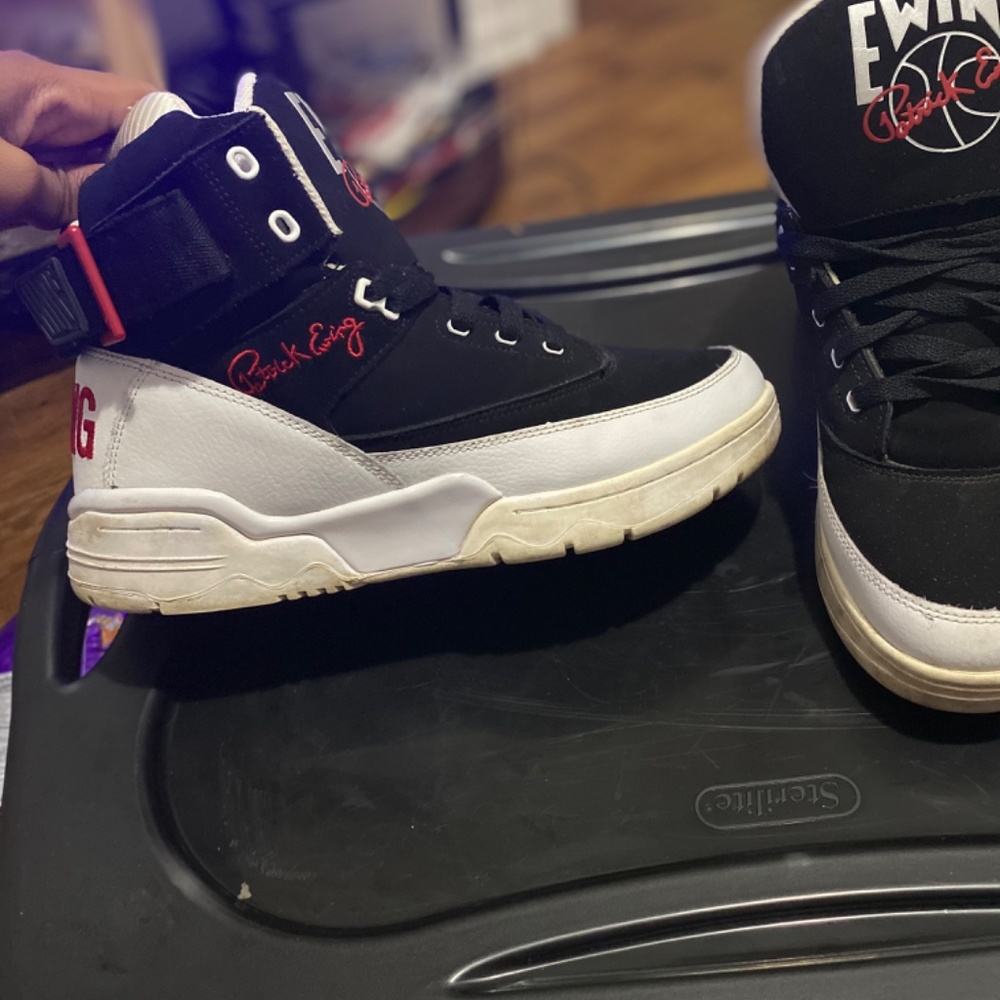 Patrick Ewing - image 3